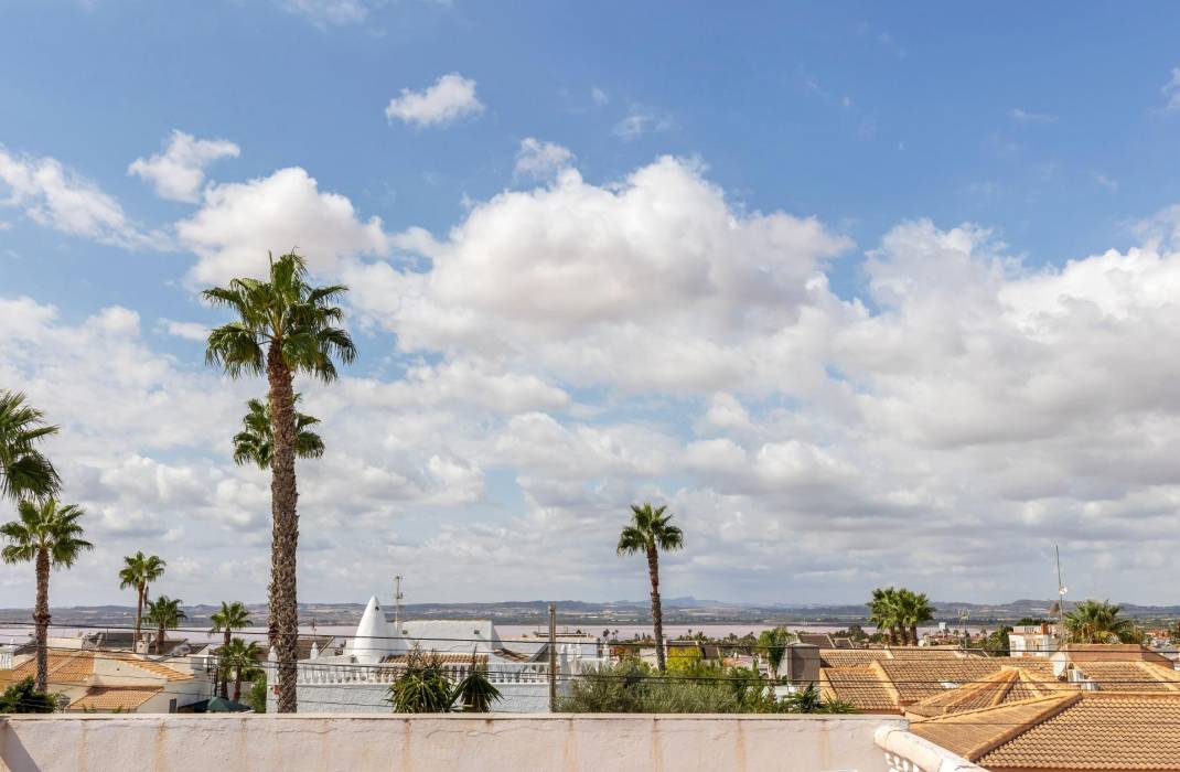 Resale - Bungalow - Torrevieja