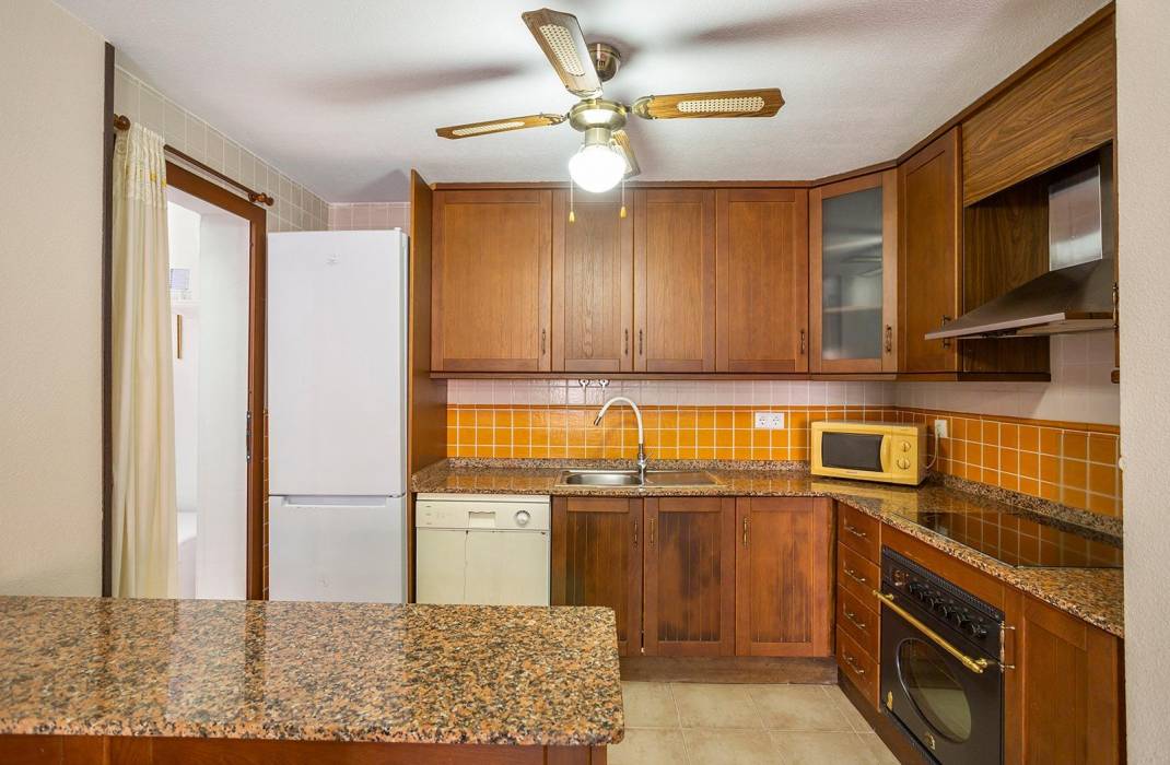 Resale - Bungalow - Torrevieja