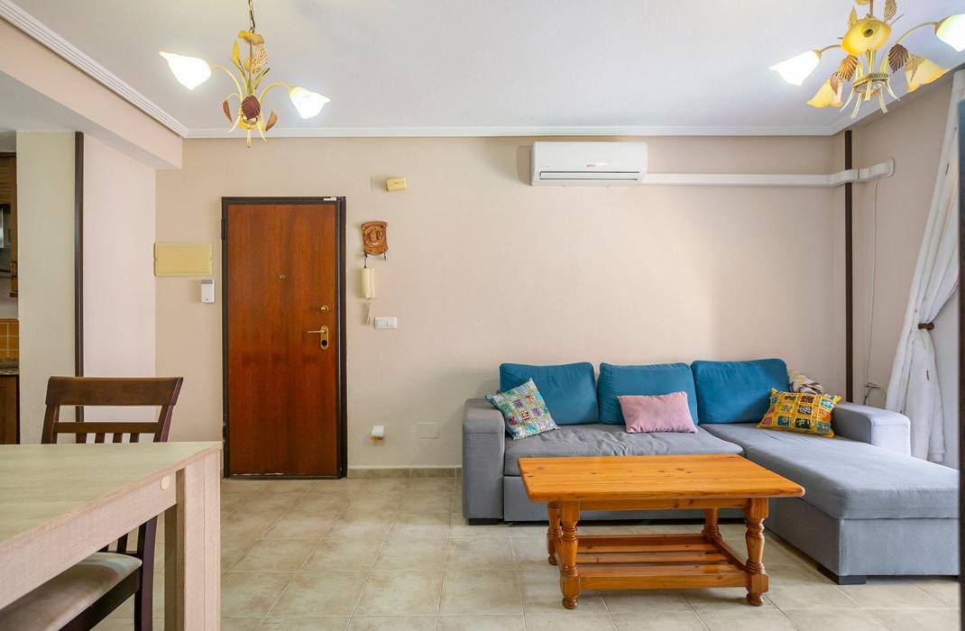 Resale - Bungalow - Torrevieja