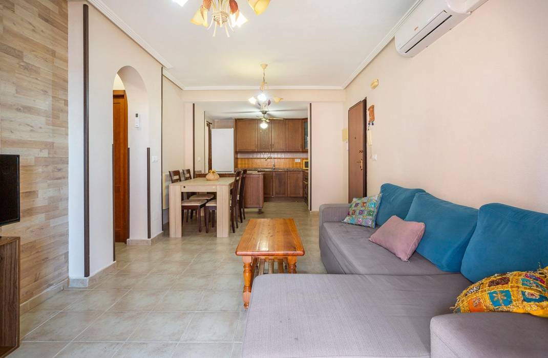 Resale - Bungalow - Torrevieja