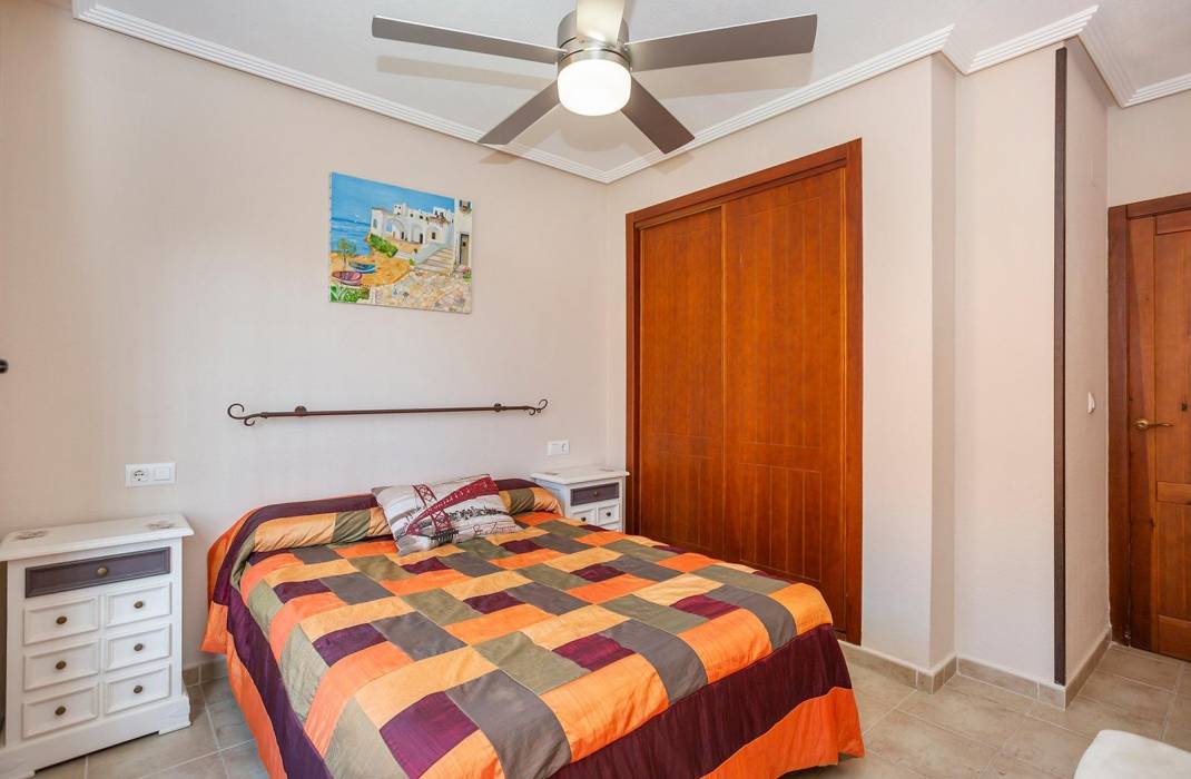 Resale - Bungalow - Torrevieja