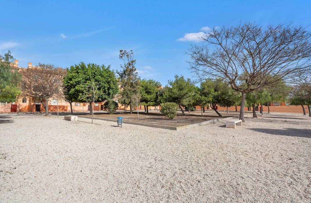 Resale - Bungalow - Torrevieja