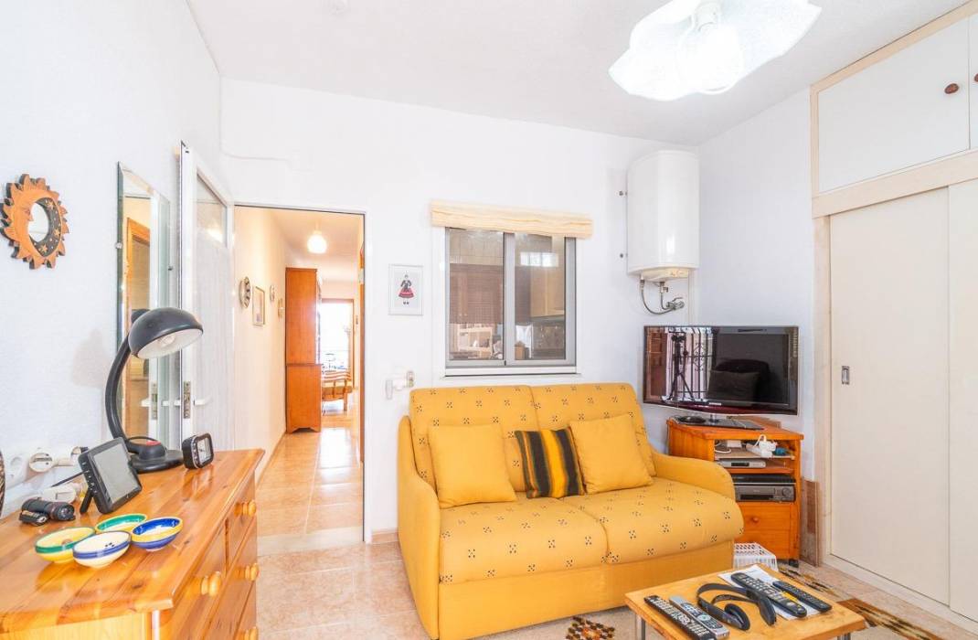 Resale - Bungalow - Torrevieja
