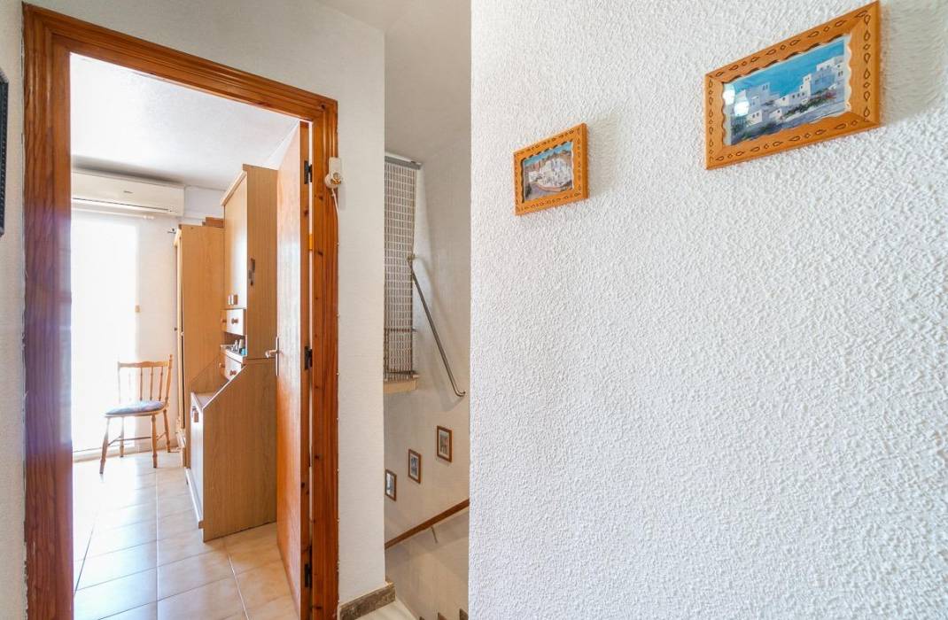 Resale - Bungalow - Torrevieja
