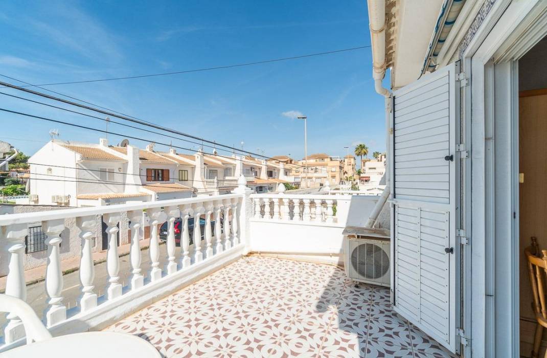 Resale - Bungalow - Torrevieja