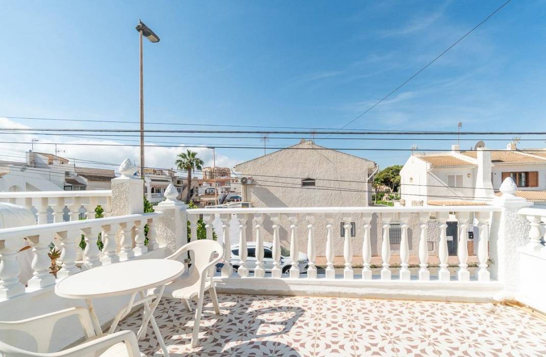 Resale - Bungalow - Torrevieja
