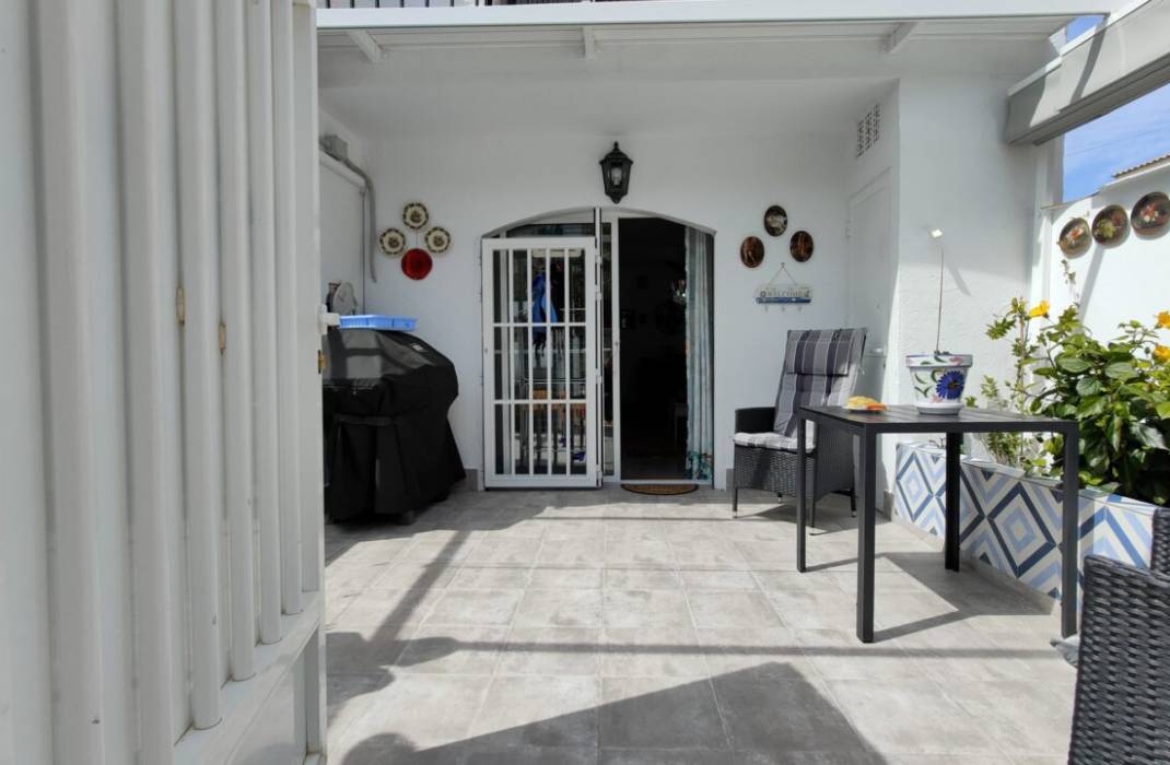 Resale - Bungalow - Torrevieja