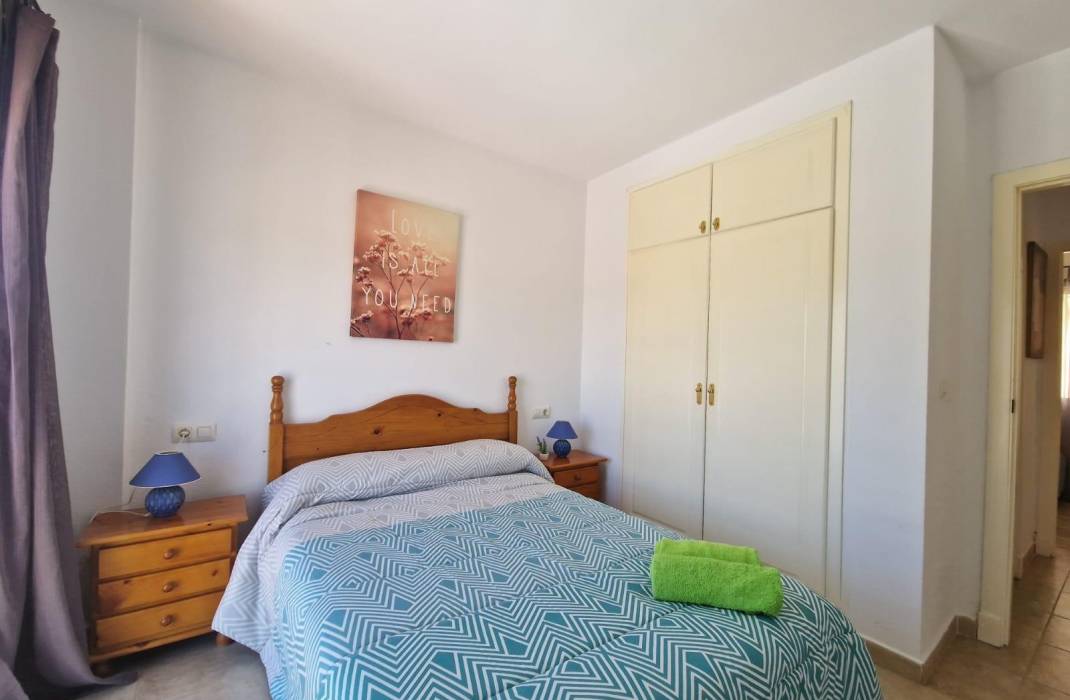 Resale - Bungalow - Torrevieja