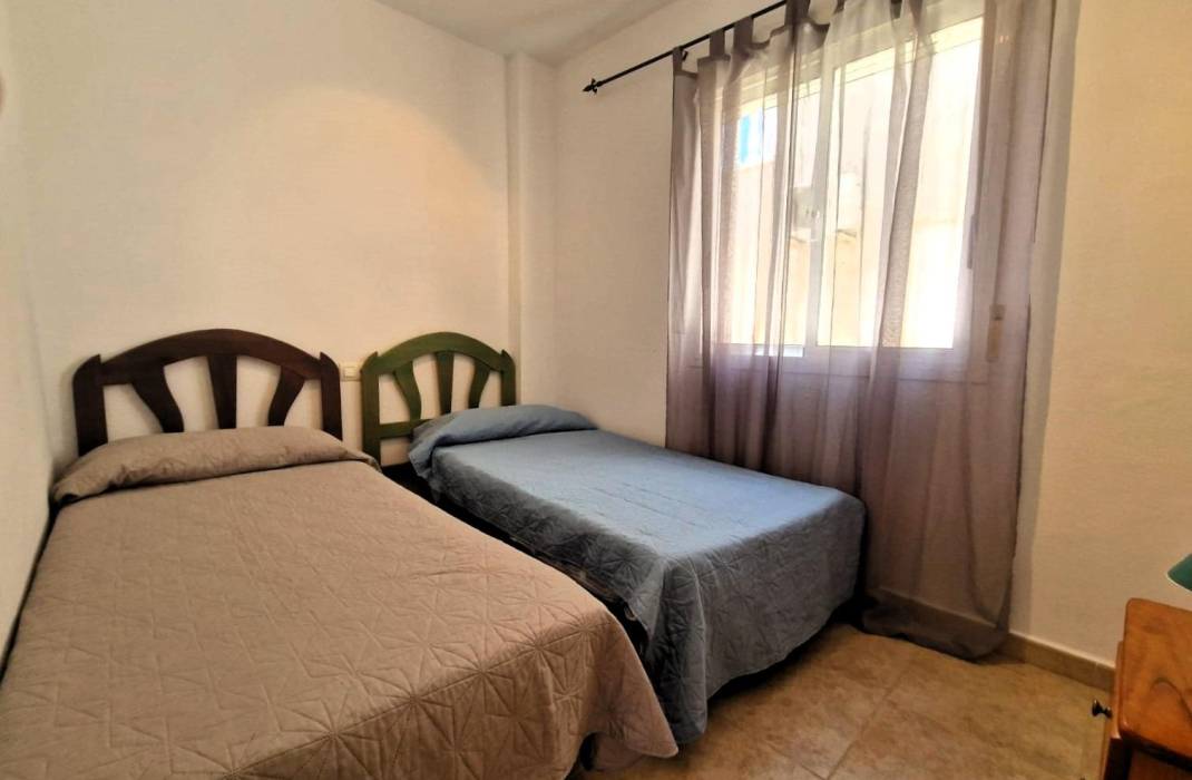 Resale - Bungalow - Torrevieja