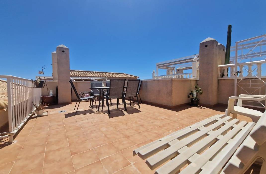 Resale - Bungalow - Torrevieja
