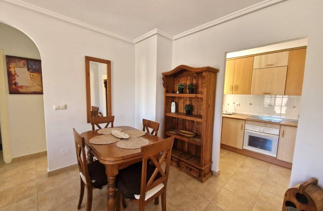 Resale - Bungalow - Torrevieja