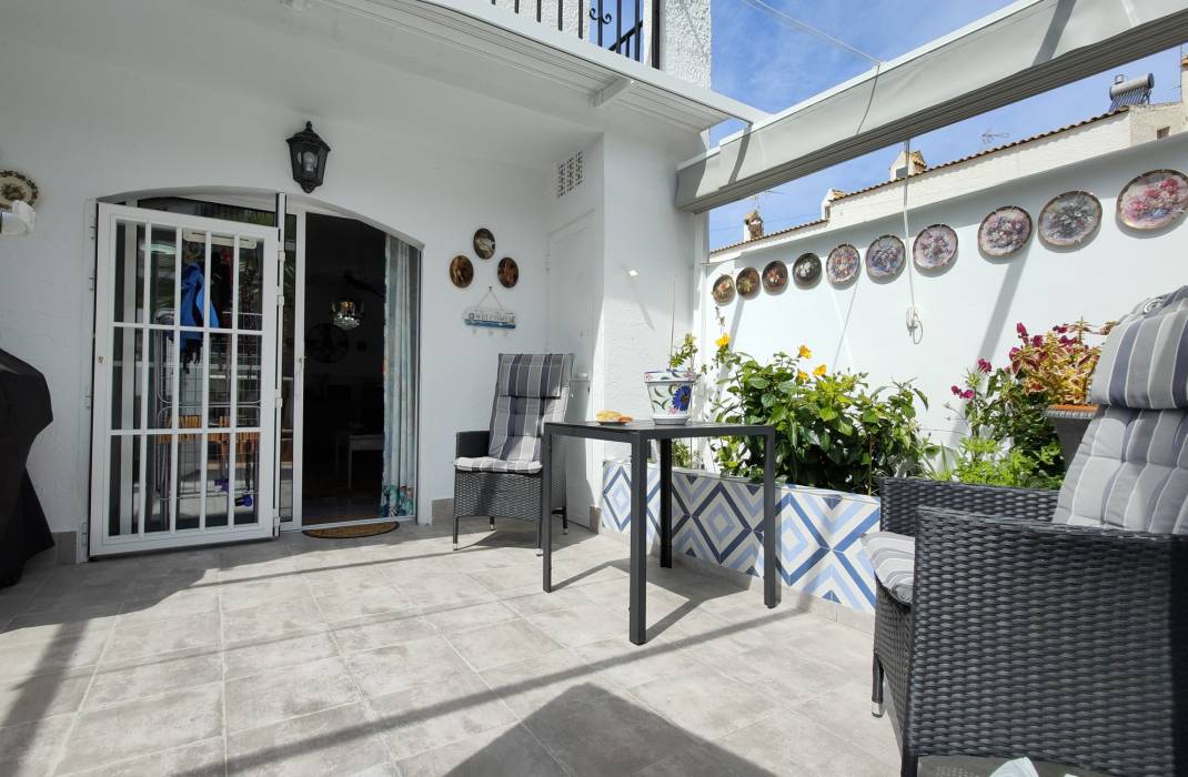 Resale - Bungalow - Torrevieja