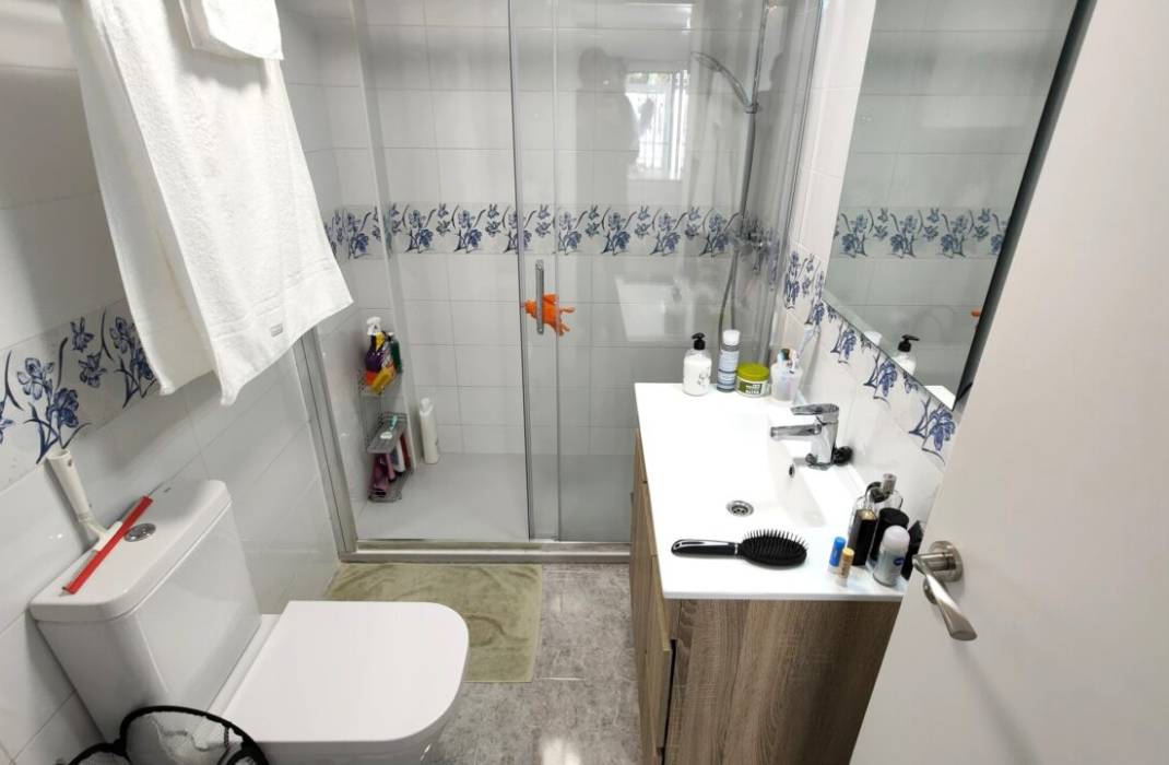 Resale - Bungalow - Torrevieja