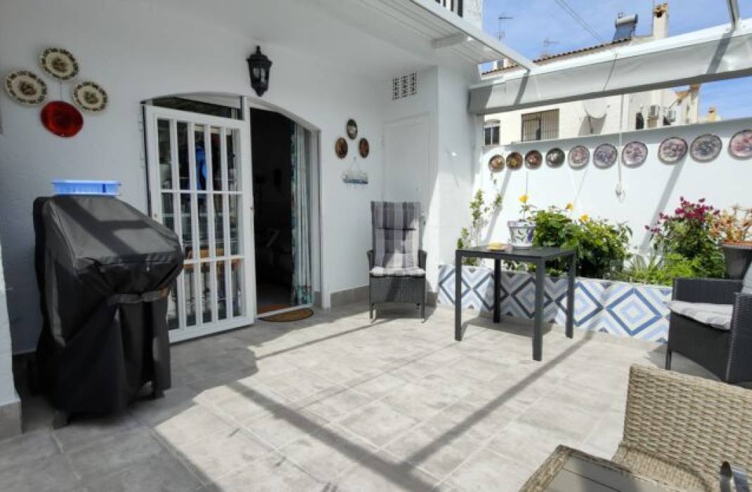 Resale - Bungalow - Torrevieja