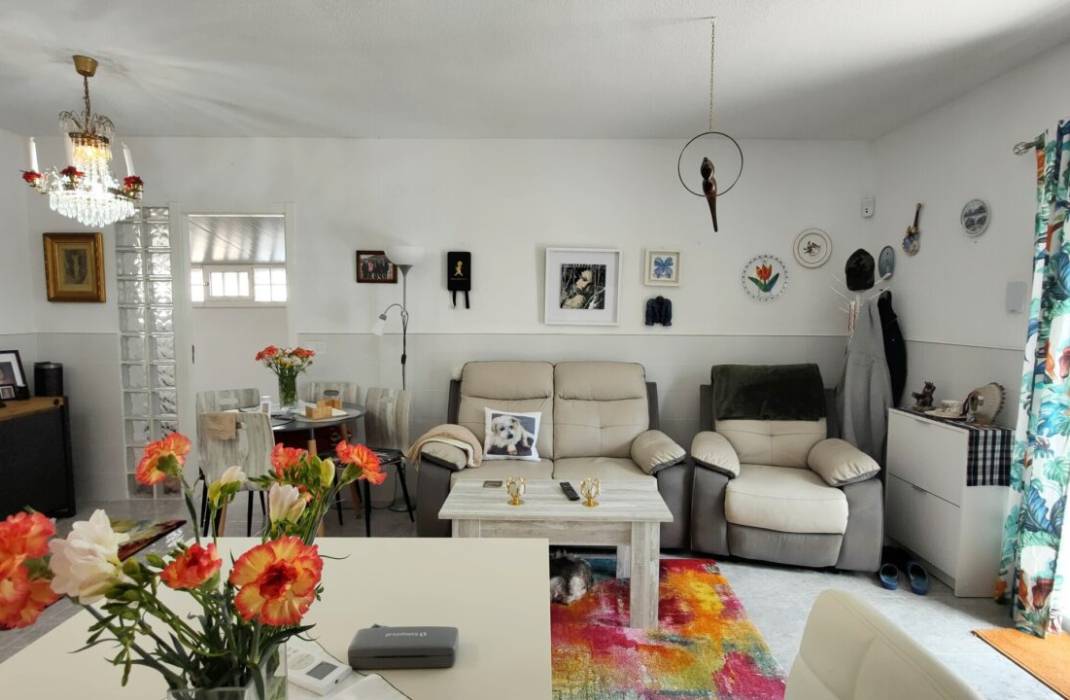 Resale - Bungalow - Torrevieja