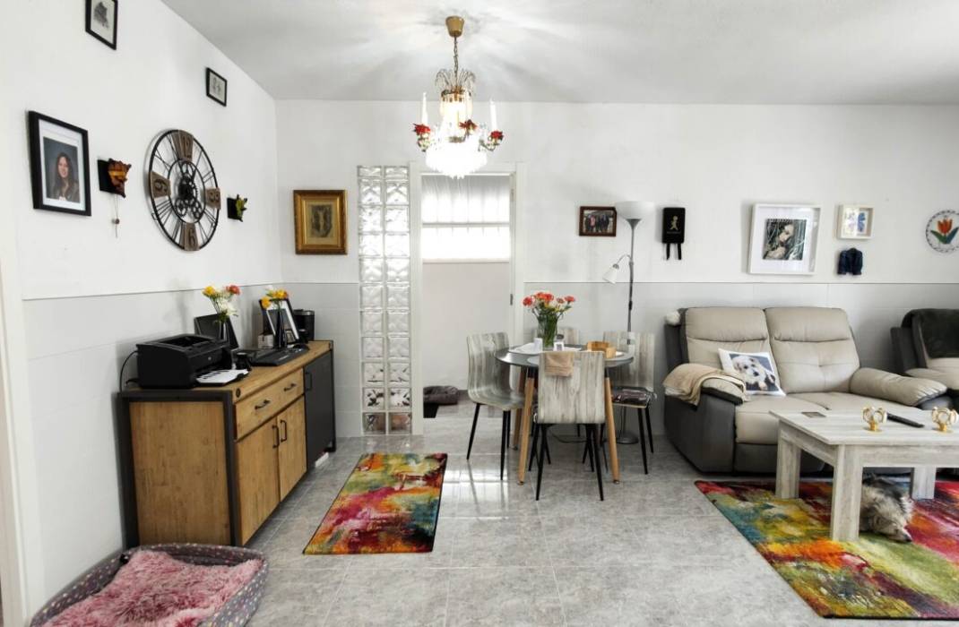 Resale - Bungalow - Torrevieja
