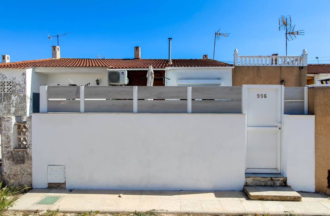 Resale - Bungalow - Torrevieja