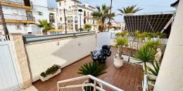 Resale - Chalet - Torrevieja - La Mata