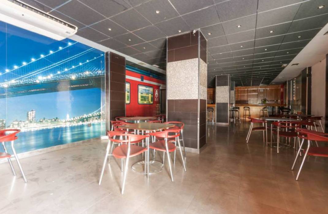 Resale - commercial - Almoradi