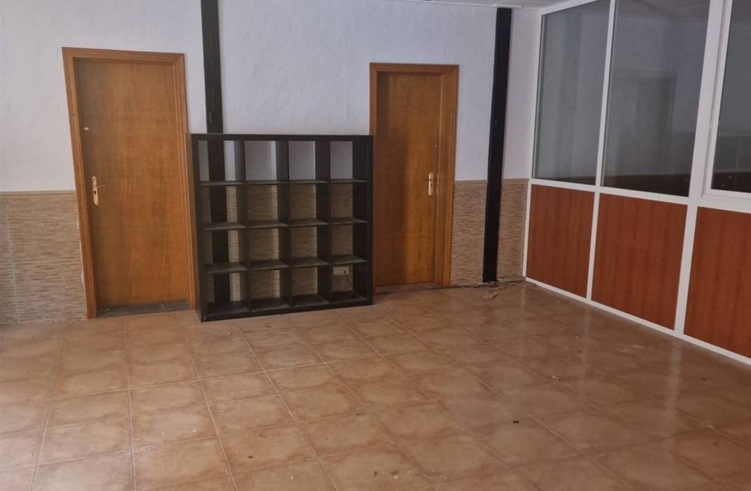 Resale - commercial - Orihuela - Adolfo Calavarana