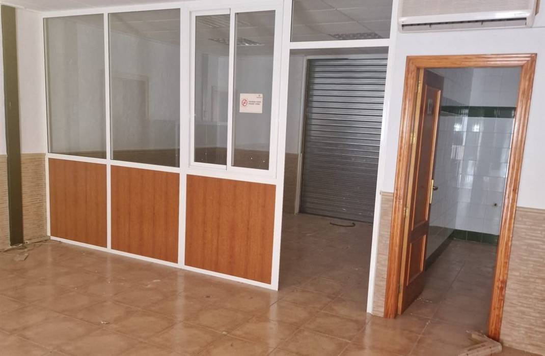 Resale - commercial - Orihuela - Adolfo Calavarana