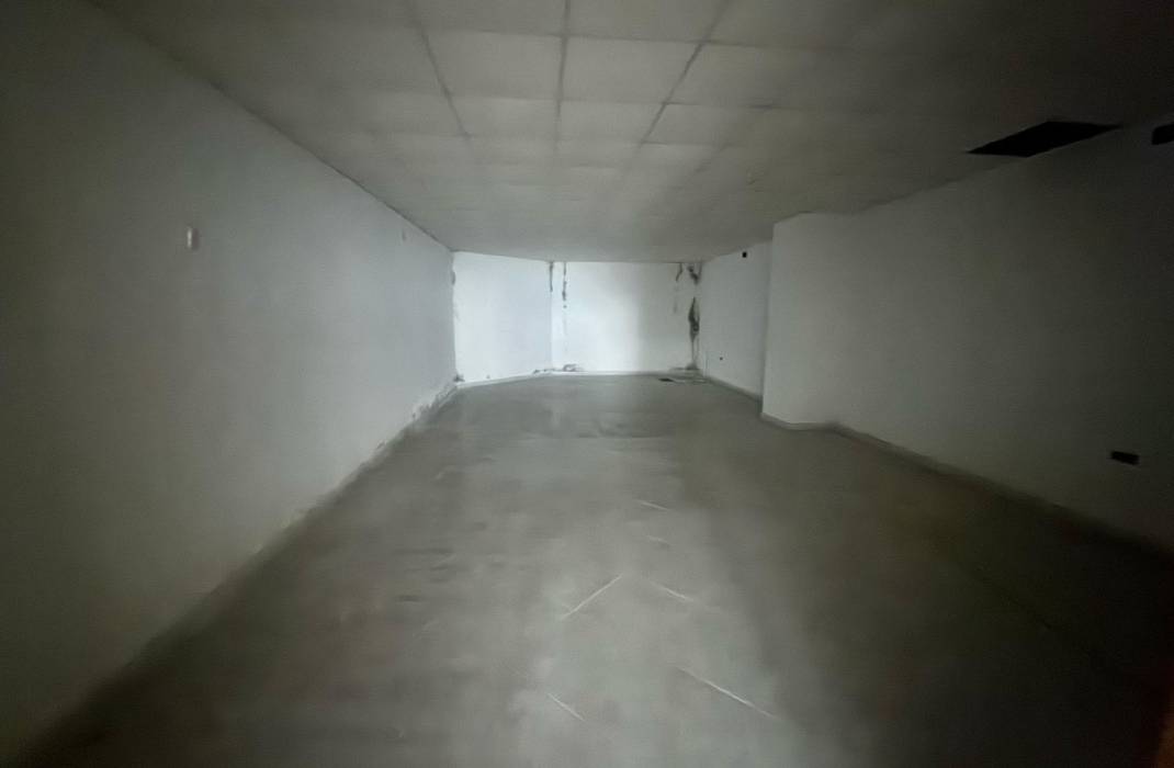 Resale - Commercial Unit - Torrevieja - Centro