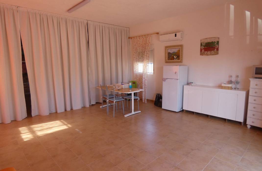 Resale - Country Property - Rafal