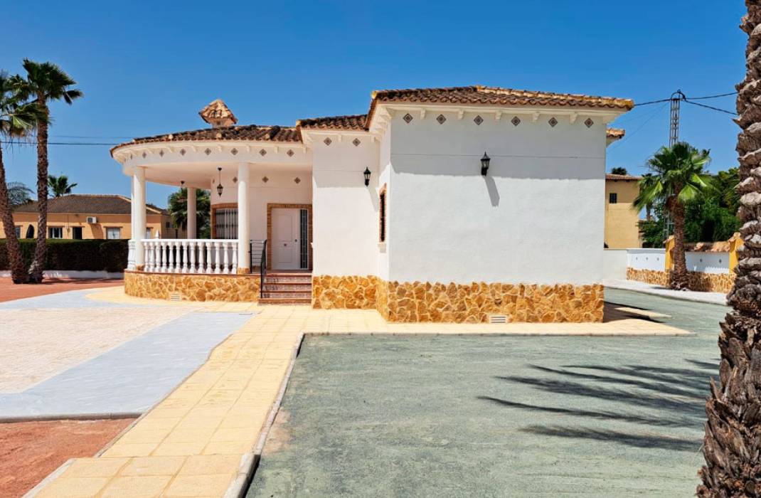 Resale - Country Villa - Catral