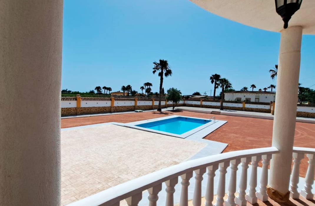 Resale - Country Villa - Catral