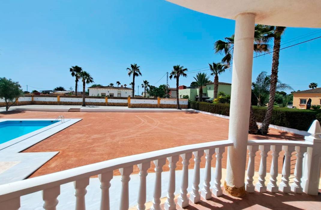 Resale - Country Villa - Catral