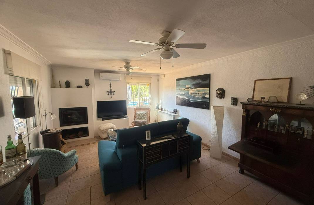 Resale - Country Villa - Crevillente