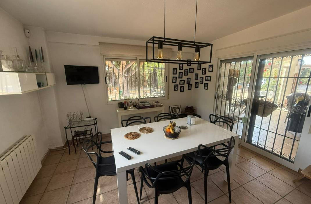 Resale - Country Villa - Crevillente