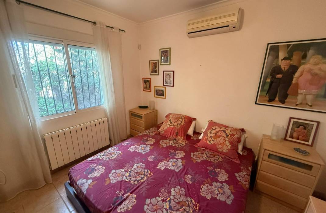 Resale - Country Villa - Crevillente