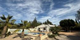 Resale - Country Villa - Crevillente