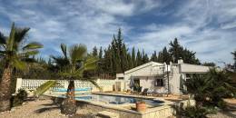 Resale - Country Villa - Crevillente