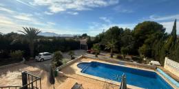 Resale - Country Villa - Crevillente