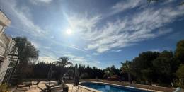 Resale - Country Villa - Crevillente