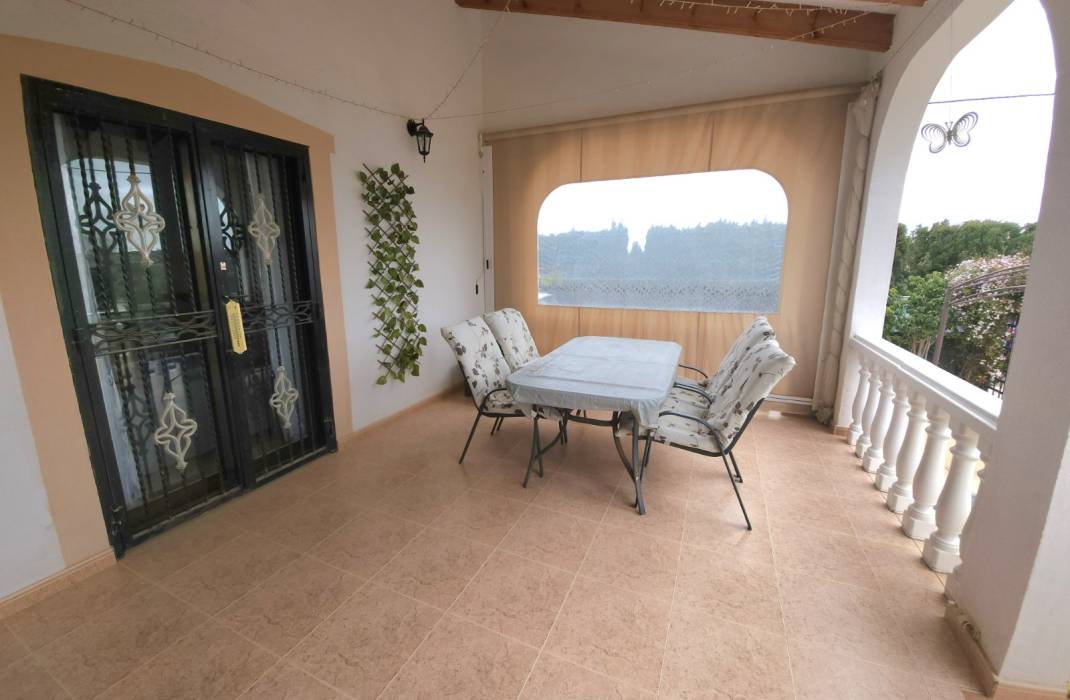 Resale - Country Villa - Dolores