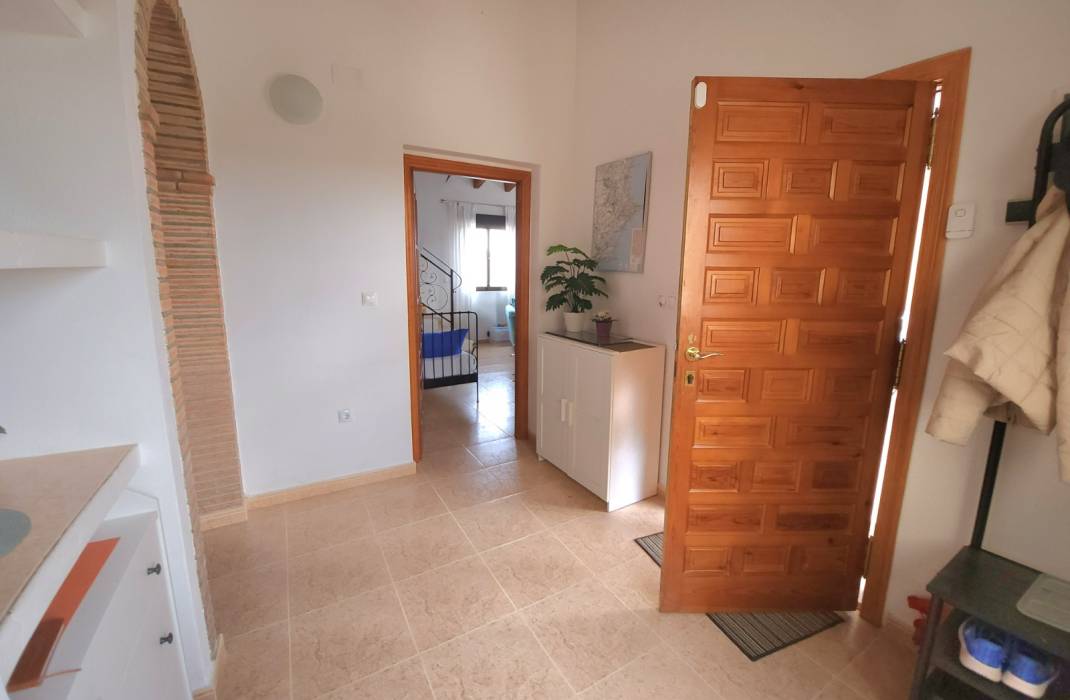 Resale - Country Villa - Dolores