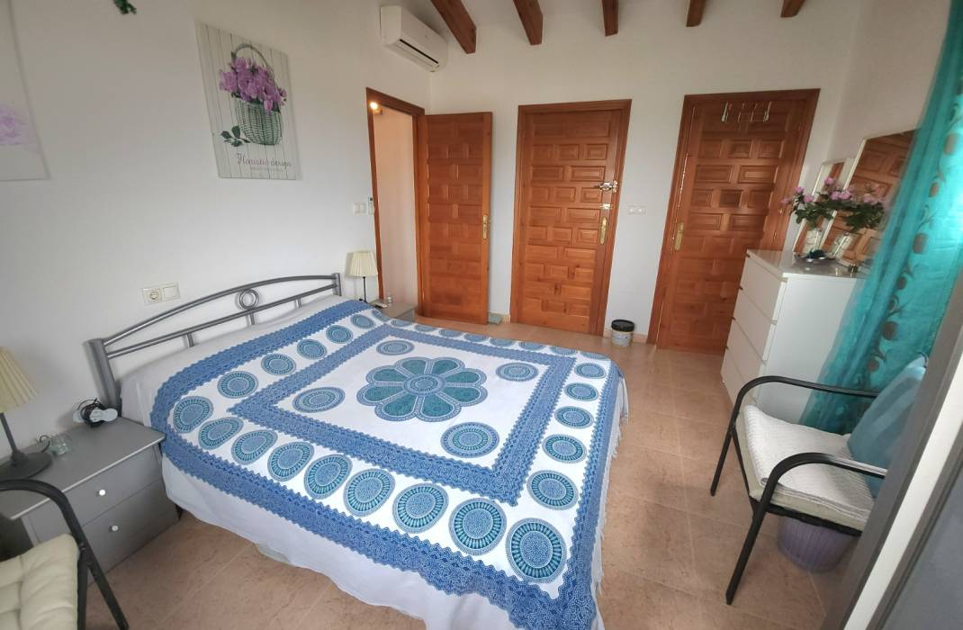 Resale - Country Villa - Dolores