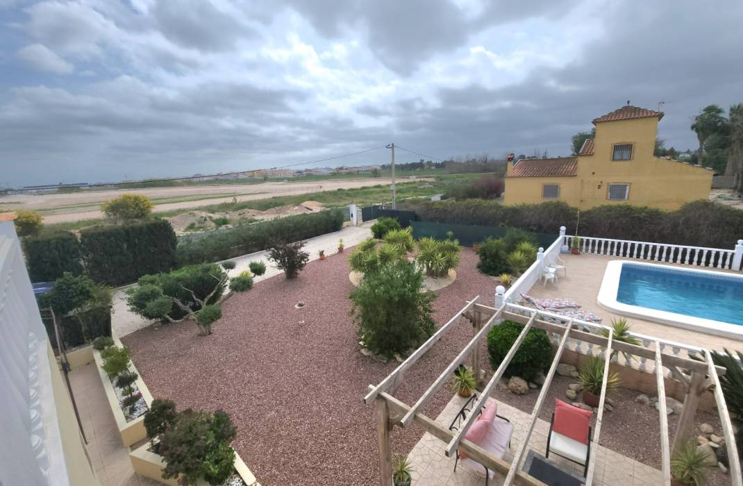 Resale - Country Villa - Dolores