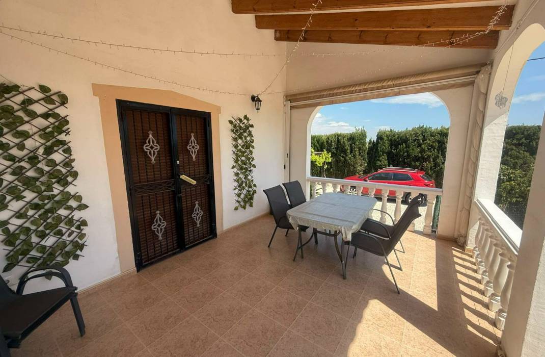 Resale - Country Villa - Dolores
