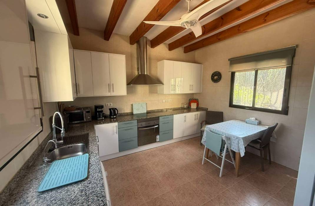 Resale - Country Villa - Dolores