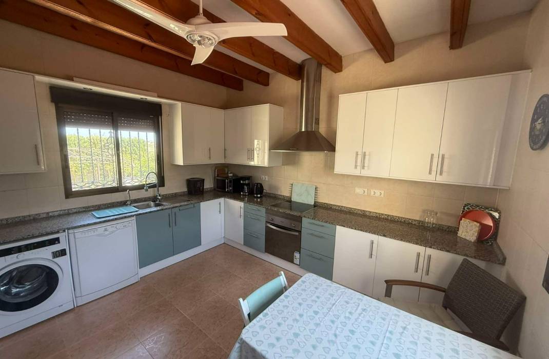 Resale - Country Villa - Dolores