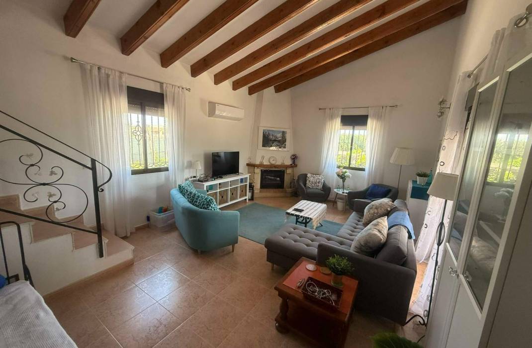 Resale - Country Villa - Dolores