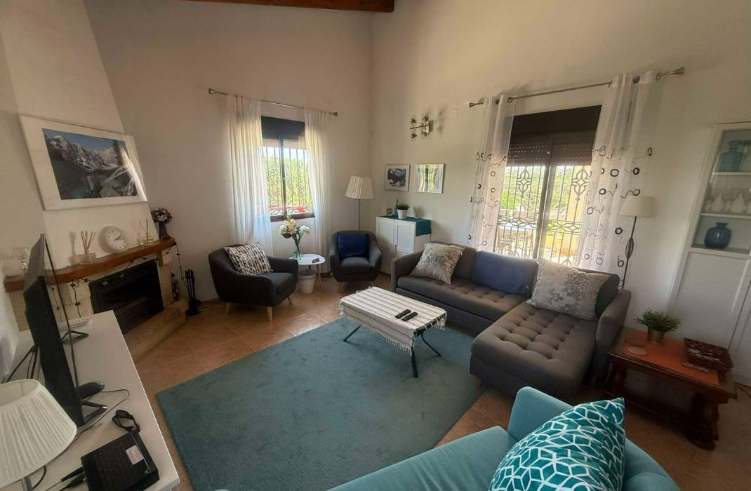 Resale - Country Villa - Dolores