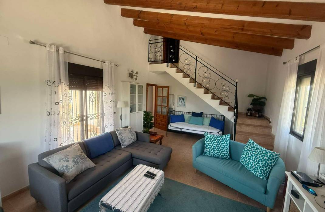 Resale - Country Villa - Dolores