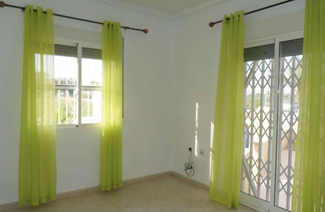 Resale - Country Villa - Dolores