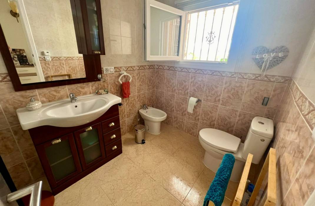 Resale - Country Villa - Orihuela