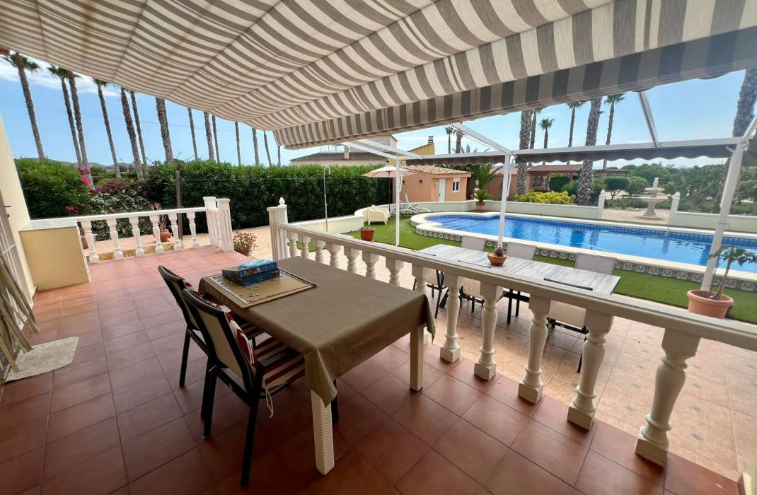 Resale - Country Villa - Orihuela